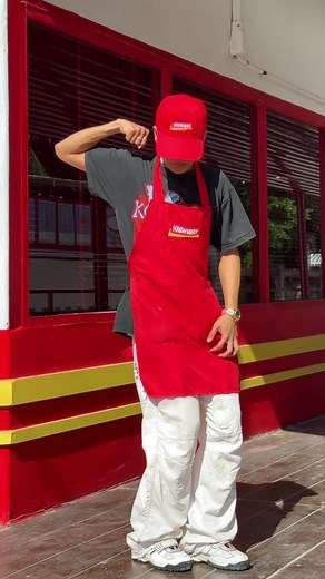 Highway Cafe Girl Dancing Video