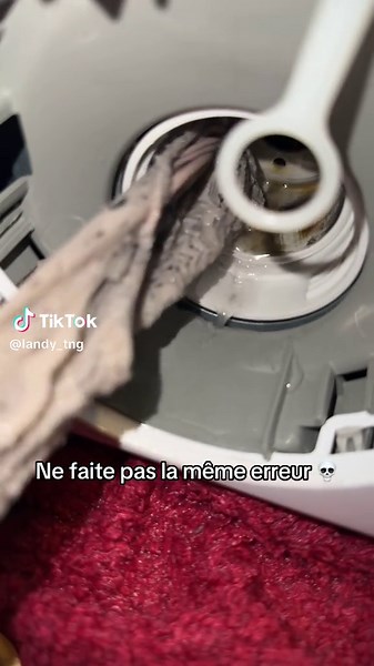 Veillez à bien vider votre eau de machine à laver. 🚨 #pourtoi #astuce #danger