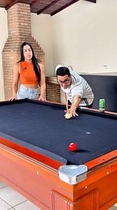 624 reactions · 44 shares | Slc, não compensa… #humor #casal #comedia #casalraiz #casaltumblr #casalapaixonado #casalfeliz #casamento #casados #humorbrasil #divertido #sinuca #bilhar #sinuquinha #snooker #snook #futbol #futebol | Kelvin Ferraz | Facebook