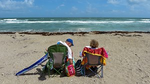 Red tide confirmed at Martin County's Bathtub Beach by Harbor Branch; nothing from FWC