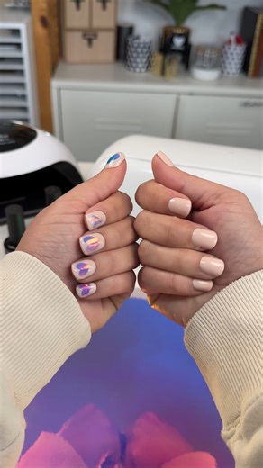 Cricut on Instagram: "DIY your own aurora or holographic nails with this little hack 💅 ----⁠ Project Details⁠ ⁠ Cutting Machines⁠ ▪️ Cricut Joy Xtra Materials⁠/Supplies⁠ ▪️ Cricut Holographic Vinyl – Permanent-Blue ⁠ Tools/Accessories⁠ ▪️ Cricut Joy Xtra LightGrip Machine Mat⁠ ▪️Cricut Brayer ⁠ Cricut Design Space⁠ ▪️ Click the link in our bio for the project link, or search for our profile on Design Space by searching “Cricut Social”"
