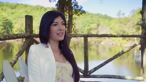 4K views · 106 reactions | When people and money can travel more freely, good things happen. Meet Lisa, the co-founder of Cedar Lakes Estate. After culinary school, she moved to Italy to learn the magic of farm-to-table Italian cuisine. While Lisa was there, she received a phone call from her sister that changed her life forever. | Wise | Facebook