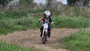 Small Kids Track @ Ashdown Motocross Track Oxfordshire. This was my Lads' first time out in the track with this Oset 20v ideal for first time youths #pw50 #pw50yamaha #Oset #Revvi | Ashdown Motocross Track Oxfordshire