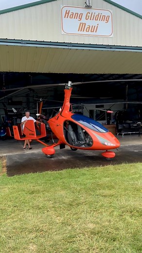 The Autogyro Cavalon has side-by-side seating. Also, very fun flying machine. | Armin Engert