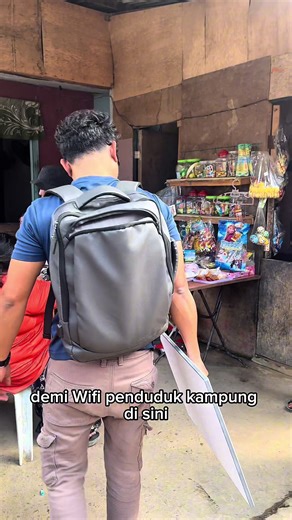İnternet sampai ke kampung Sabah 🚀 Installation dan setup Starlink access point di kampung untuk meluaskan coverage Starlink Sesuai untuk rumah, kampung, sekolah, kedai dan kawasan pedalaman yang susah line. Internet lebih stabil, laju dan boleh guna ramai pengguna. 📩 DM kami untuk info lanjut & harga. #starlink #sabah #internet #fyp #sewa