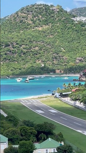 Air Antilles DHC-6-400 Twin Otter (HB-LUX) ✈️🌊 Windy Takeoff at St. Barths Airport (SBH) #aviation