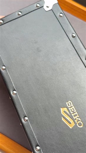 Seiko 5 Sports x BRIAN MAY - “Red Special” SRPH80 / SRPH80K1 - Limited Edition 12,500pcs #watchcollector #watchcollection #seiko #brianmay #redspecial | The Watch Alley