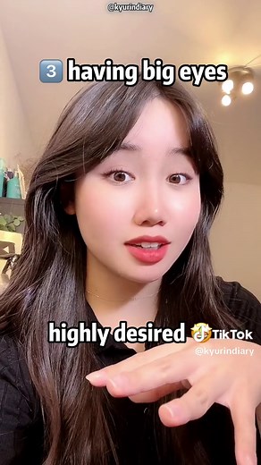 Do you fit into Korean Beauty Standards? 😳✨ Let’s review them together 😉 Do you fit into them? ⬇️ COMMENT BELOW ⬇️ It’s important to note that while these features are considered attractive, they do not necessarily reflect the beauty of all Korean people. Korean beauty standards are just one aspect of Korean culture and should not be used to judge or generalize about Korean people as a whole. 🤍 #koreanhairstyle #koreanhair #studykorean #learnkorean #studyjapanese #douyinvideos #learnchinese #