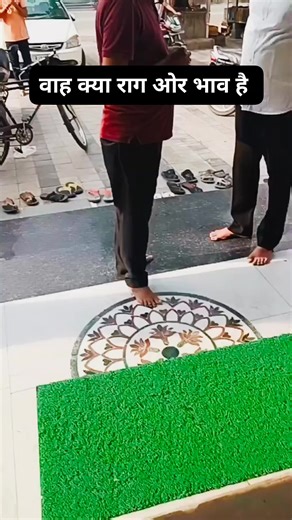 763K views · 10K reactions | Amazing voice #singing #music #streettalent #musician #mahadev #bhajan #viralvideo | Yogesh Pareek | Facebook