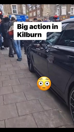 London in action | Flora Cubillo