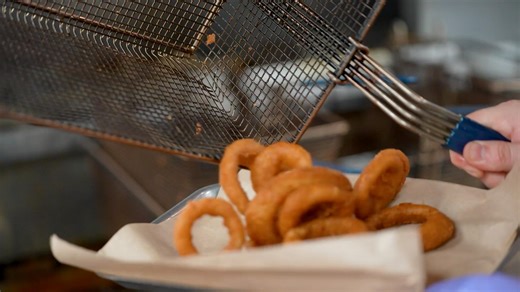 🎉 Tired of the Kitchen Chaos? Let Double Bogey's Bar & Grill take over tonight! From delicious entrees to perfect sides, we've got everything to make your dinner special. Put the pots and pans down and enjoy a fantastic meal with us! 🍽️✨ #DinnerDoneRight #RelaxAndDine #DoubleBogeys | Double Bogey's