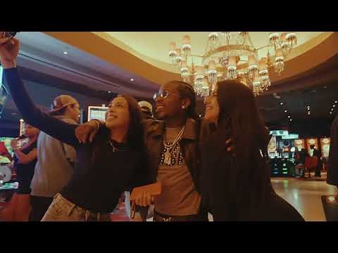 Jacquees Takes Over Drai’s Pool Party in Las Vegas (Que Vlog)