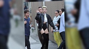 Miley Cyrus Flaunts Her Legs While Performing We Can't Stop
