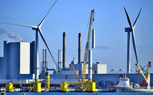 Floating Offshore Wind Turbine Installation - Kincardine project Scotland