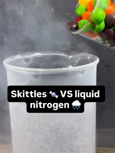 Skittles 🍬 VS liquid nitrogen 🌧️ Freezer pop VS liquid nitrogen 🌧️ SRHNB vs ice 🧊 🧊 #Satisfying #Experiment #ASMR #SRHNB #Science