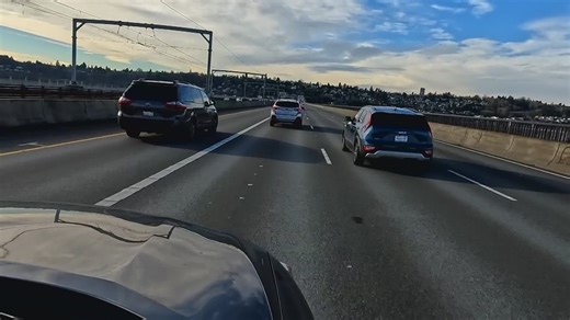 Police agencies step up patrols after 12 shootings reported on King County freeways