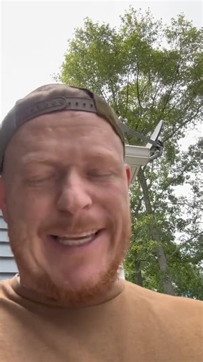 2.9M views · 64K reactions | Shoo fly don’t bother me! 勞 #tips #tricks #wow #recipe | That 40 Year Guy | Facebook