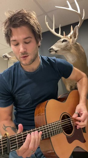 Boot Stomp Jam with Ben Gallagher on Acoustic Guitar