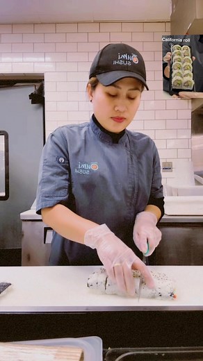 #sushitime. #CaliforniaRoll 🍣 a fawi bik mi | Esther Vang (Zaathang)