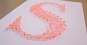 Faire un tableau en fil tendu et carton plume