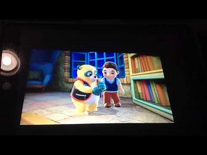 Oso Helps Noah Get Ready For Hanukkah