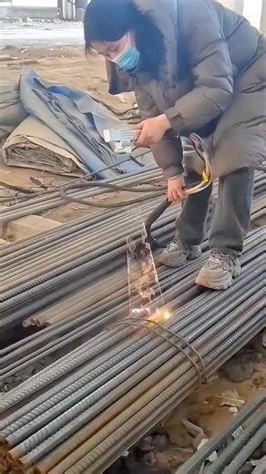 Satisfying Laser Rust RemovalfypforyouKnowleLaserSatisfyingVideo | Tom16vnn | Facebook