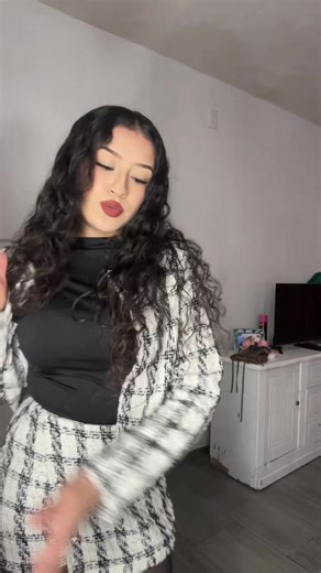 Explore the Mini Mini Dance Trend of 2025