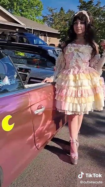 #fyp #carmods #car #pink #pinkcar #chromewrap #lolitafashion #btssb #Egl #sweetlolita #jfashion #hime #himelolita #carwrap #lolitacoord #kawaiifashion #alttok #altfashion #kawaii #eglcommunity #lifestylelolita #lolitainpublic #babythestarsshinebright