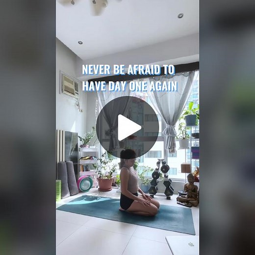 In the past 2 years, a lot has happened, right?!Just as I was getting my momentum on working out, I get Covid, get a surgery and now vertigo😂. I’ve been wanting my body to get that strength and shape but universe has a different plan always. But what has this taught me is to surrender in the moment and when the space for me to get stronger again comes up, then I will get back at it again.What is this experience teaching me? As much control as I would want over my life, there would be days won’t