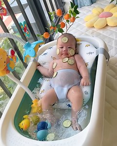 1.4M views · 10K reactions | How to make your little one a little bit more comfy! | Lilyon | Facebook