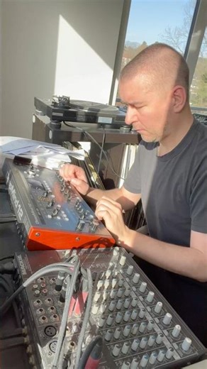 Starting a new track from the scratch #shorts #musicproducer #electronicmusic #melodichouse #music