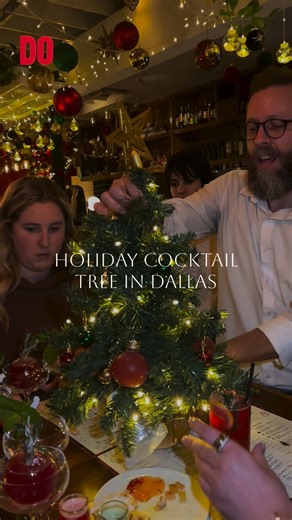 Dallas Observer on Instagram: "Gather ‘round the (booze-laden) Christmas tree🎄 Dallas got northern lights, cold weather and holiday pop-ups all in one night. It doesn’t matter when the winter solstice happens - which is Dec 21 for those who care. Dallasites are already feeling cozy and full of holiday cheer. At @leelaswinebar you can really get into the holiday spirit. You can order a whole damn tree with cocktail-filled ornaments, and you better believe that was the first thing we ordered when