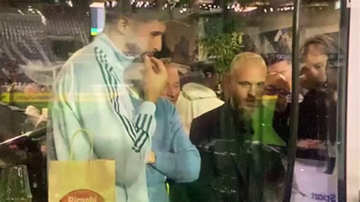 🚨💣 𝐁𝐑𝐄𝐀𝐊𝐈𝐍𝐆: Italy Going to the World Cup…?Leaked footages of the Italian team celebrating after noticing Bosnia and Herzegovina won on penalties.Italy will now face Bosnia in the final playoff for a World Cup spot.