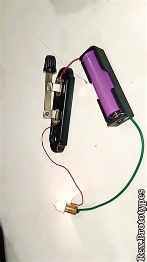 Simple electric circuit