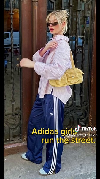 世界中でアディダスを着こなす女子たちが増えてる。 ストリートでも、カフェでも、旅先でも、三本線があるだけで“自分らしさ”が完成する。 スポーティなのに、どこかレトロで、抜け感もある。 今回の動画は、そんな海外ガールたちのリアルなadidasコーデをまとめたもの。 シンプルなのに映える、強さと可愛さを両立したスタイル。 次のコーデ、迷ったらまずadidas。 #adidasgirls #アディダス女子 #海外ファッション #ストリートコーデ #スポーツミックス #三本線コーデ #トラックジャケット女子 #ヴィンテージスタイル #ファッション好きと繋がりたい #adidasstyle #CapCut