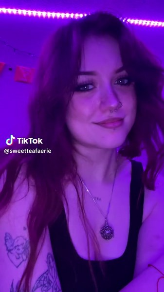 Exploring WLW Relationships and Trends on TikTok