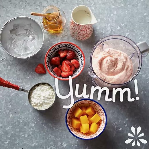 Strawberry and Mango Honey Smoothies Cottage Cheese