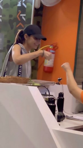 𝙃𝙖𝙧𝙥𝙞 𝙂𝙞𝙡𝙡 on Instagram: "“ 2 number” Gaane Te Tusi Reel Bnayi ?"