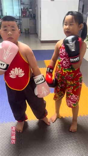 F.S.T on Instagram: "我闪，找找机会反击 #自由搏击 #reels #funny #baby #childhood #ChildhoodFun #happy"