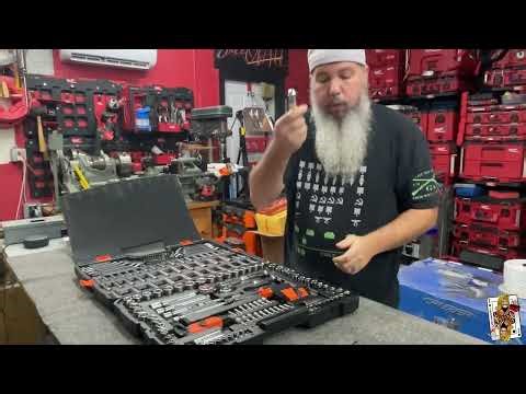 Tool With a Tool: VEVOR 205 PC Mechanics Tool Set and Socket Set