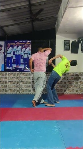 POV: Elbow Selfdefence Technique✨🔥 | IN 2 STEPS | #selfdefense #elbowstrike #tutorial #shorts #viral