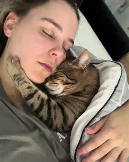 "I couldn't believe it… My cat stopped scratching completely after just 3 days" – Michelle R. Find out why veterinarians are recommending Pawshield. This precision-tuned device uses hospital technology to eliminate fleas at every life stage—without chemicals ever touching your cat. Plug it in once and forget it—protects 24/7 without wrestling matches or monthly treatments. Save your cat today → https://get.pawcify.com/pawshieldcats/ps1 | Pawcify