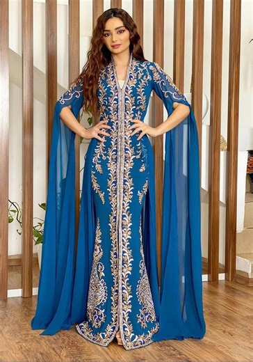 Moroccan Kaftan Farasha: Arabic Wedding Dress With Head Scarf - Etsy