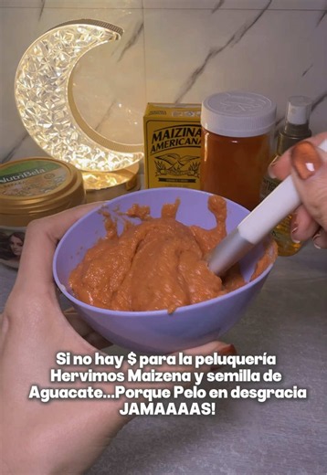 Si no hay $ para la peluquería hervimos maizena con semilla d e aguacate y la aplicamos en el cabello 💁🏻‍♀️✨ Comenta si quieres la receta ⁉️ #semilladeaguacate #mascarillascaseras #recetacasera #tratamientocapilar #aguacate