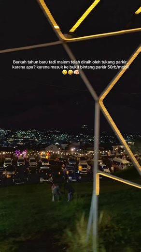 Info Malang | Kuliner Malang | Event Malang on Instagram: "Ada yang ke Bukit Bintang kemarin?? 50ribu cuyy parkir Mobilnyaaa😭 source tt : lukiedion8 Tiktok : @ reelsmalang (tanpa titik) Follow juga @reels.surabaya @surabayadistrik @thisissuroboyo @reels.jatim @surabayasekarang @surabayafolk @event.jawatimurku @reels.jkt @reels.jogja jangan lupa Like, Komen dan Share ya rek! #malang #batu #ngalam #fyp #exploremalang"