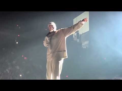 NF Performs HOPE for the 1st Time!