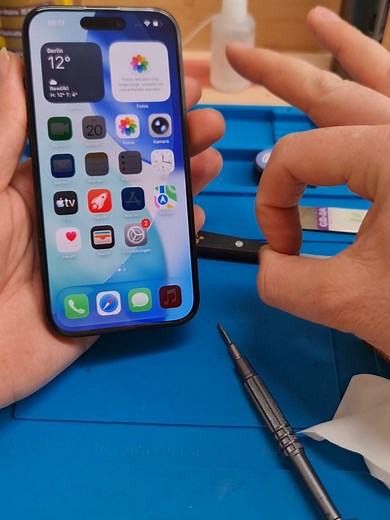 iPhone 15 Reparatur: Backcover & Akku getauscht