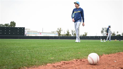 Brewers' Christian Yelich 'fired up' to keep competing in 2026 and beyond