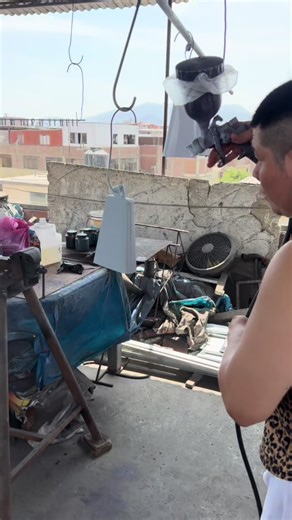 Pintando Campanas con Hugo Congas: Técnica y Brillo