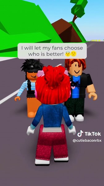 Team Bacon vs Team Slender in Roblox Brookhaven